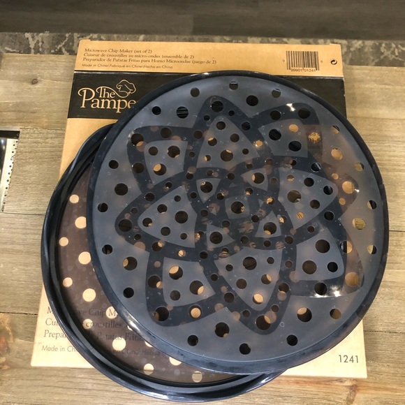 Pampered Chef Microwave Chip Maker - Picture 4 of 4